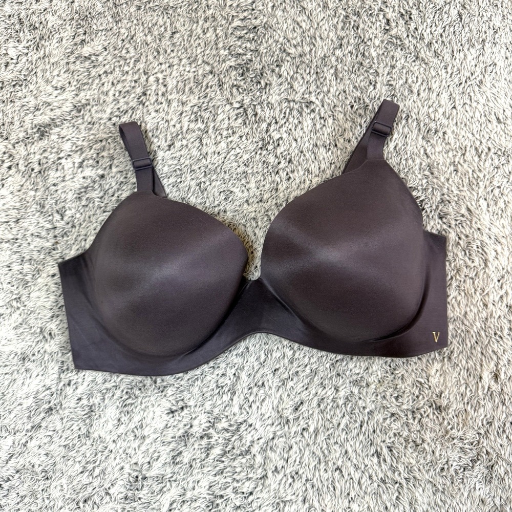 Victoria's Secret Perfect Shape Deep Purple Wireless Wire Free Bra Size 38DD